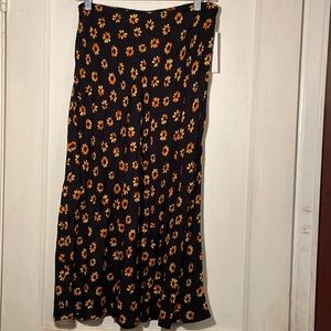 New! RVCA Sunflower Print Slip Skirt